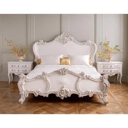 Classic Carved Wooden Bed Frame Luxury Bedroom Furniture