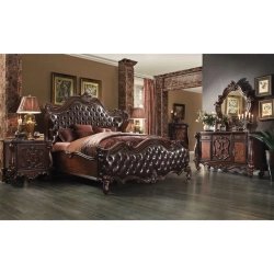 Elegant Classic Baroque Style Bed with Tufted Headboard and Footboard