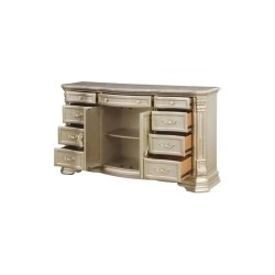 Luxurious Classic Tufted Upholstered Panel Bed