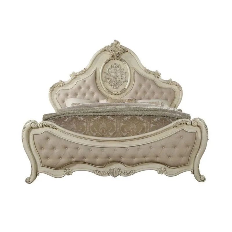 Luxurious Classic Carved Upholstered Bed Frame Luxurious Classic Carved Upholstered Bed Frame