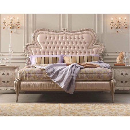Luxury Cream Upholstered Tufted Classic Bed Frame