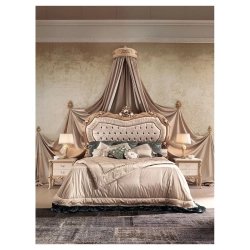 Classic Carved Luxury Upholstered Bed Frame with Ornate Headboard
