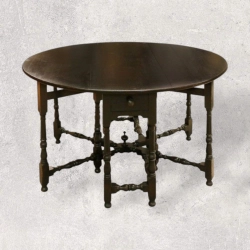 Furniture Traditional Table Supplier 1084