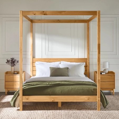 Minimalist Wooden Four Poster Bed Frame Solid Wood Construction