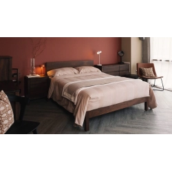 Minimalist Modern Wooden Bed Frame with Nightstands and Dresser