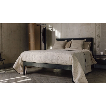 Minimalist Modern Solid Wood Bed Frame Queen Size