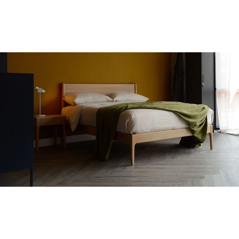 Solid Wood Minimalist Bed Frame for Modern Bedroom Solid Wood Minimalist Bed Frame for Modern Bedroom