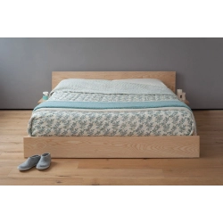 Minimalist Solid Wood Platform Bed Frame with Headboard