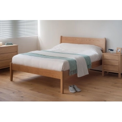 Modern Minimalist Wooden Bed Frame Solid Wood Bedroom Furniture