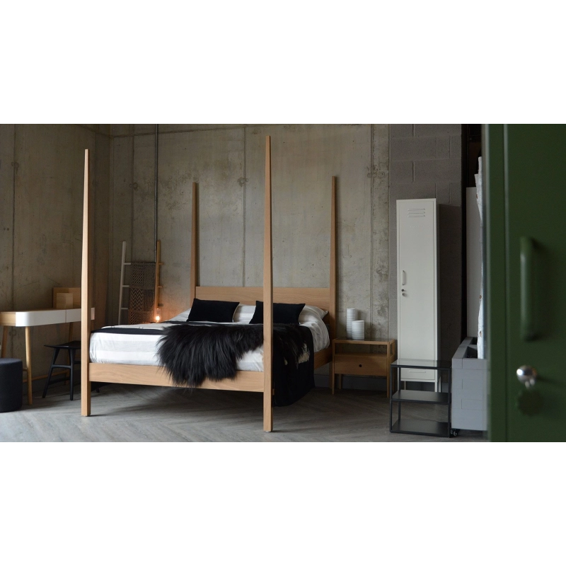Minimalist Solid Wood Four Poster Bed with Desk and Nightstand Minimalist Solid Wood Four Poster Bed with Desk and Nightstand
