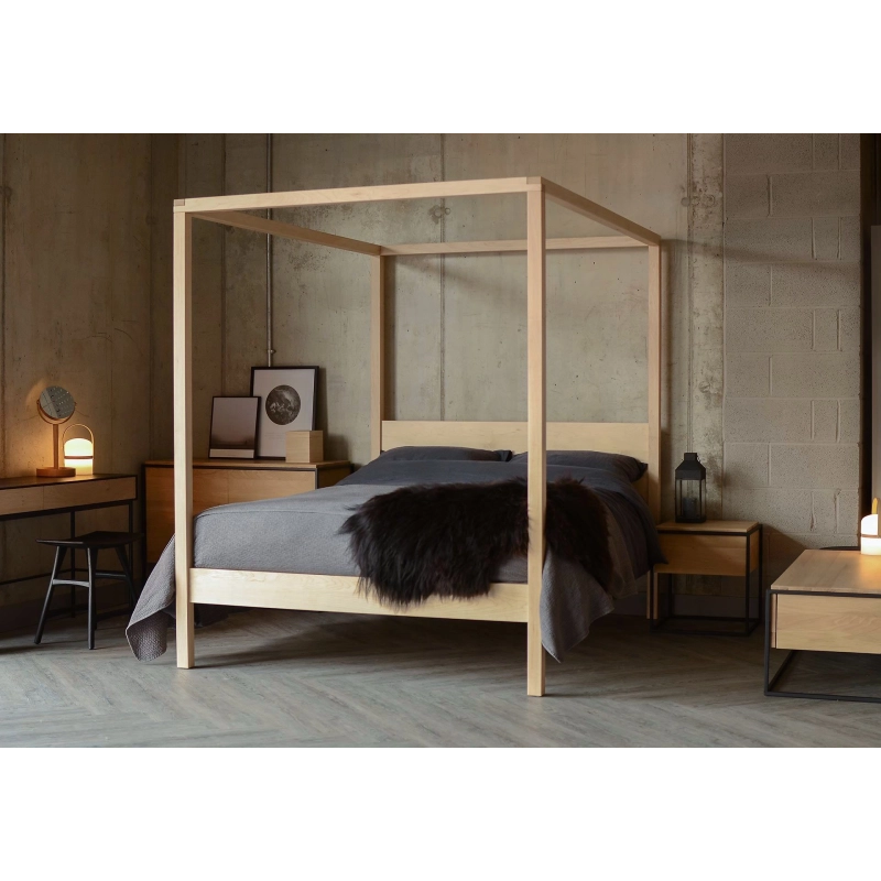 Modern Minimalist Wooden Four Poster Bed Frame Modern Minimalist Wooden Four Poster Bed Frame