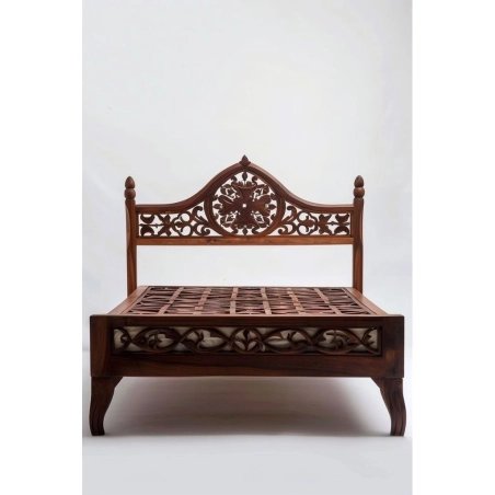 Hand Carved Solid Wood Classic Design Bed Frame