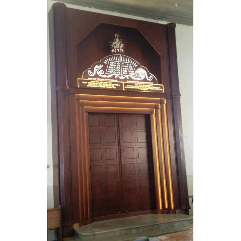 Custom Design Aron Kodesh and Torah Ark