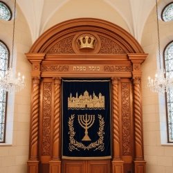 Torah Ark Exporter