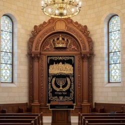 Premier Manufacturer's Hand-Carved Aron Kodesh - Ornate Synagogue Holy Ark, Superior Quality Wood Furniture