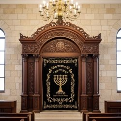 Exquisite Solid Wood Aron Kodesh - Mastercrafted Synagogue Holy Ark Premium Religious Furniture for Enduring Quality Production