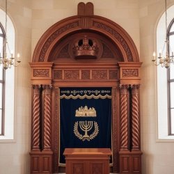 Hand-Carved Aron Kodesh Synagogue Ark - Premium Bespoke Judaica Furniture by Expert Manufacturer, Unparalleled Craftsmanship