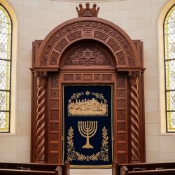 Premium Hand-Carved Wooden Aron Kodesh Synagogue Ark by Trusted Manufacturer - Ornate Holy Ark with Embroidered Velvet Curtain