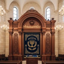 Ornate Aron Kodesh with Crown & Menorah Embroidery | Premium Synagogue Furniture by Skilled Manufacturers
