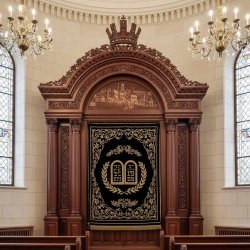 Hand-Carved Aron Kodesh: Premium Synagogue Ark with Golden Menorah Embroidery by Top Furniture Manufacturer.