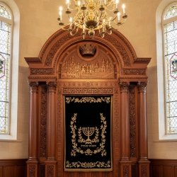 Elegant Handcrafted Mahogany Aron Kodesh from Mulyoharjo Furniture Indonesia