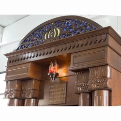 Custom Design Aron Kodesh Furniture Supplier in Jepara