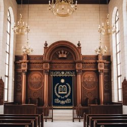 Elegant Handcrafted Mahogany Aron Kodesh from Mulyoharjo Furniture Indonesia