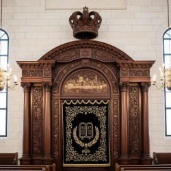 Elegant handcrafted Mahogany Aron Kodesh from Mulyoharjo Furniture Indonesia