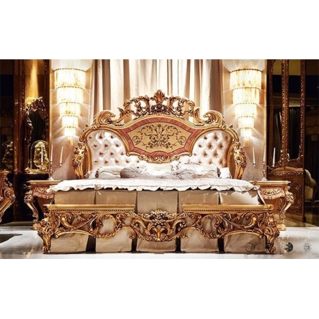 Classic Carved Painted Bed Furniture Supplier Mulyoharjo