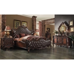 Painted classic wood bed Mulyoharjo Furniture Villa