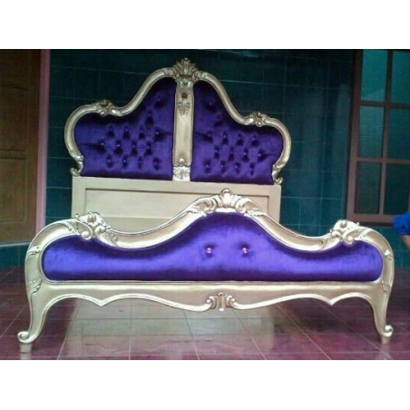 Antique painted carved bed Mulyoharjo Furniture Hotel