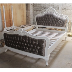 Luxury hand-carved bed with painted finish Mulyoharjo Furniture Exporter