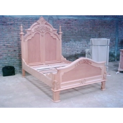 Timeless painted carved bed in classic style Mulyoharjo Furniture Project Supplier