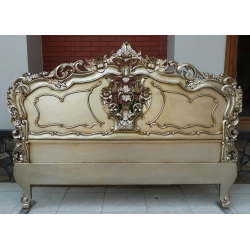 Classic painted bed with intricate carved patterns Mulyoharjo Furniture Wholesale