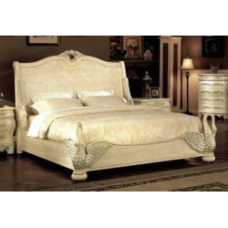 Painted classic wood bed Mulyoharjo Furniture Manufacturer