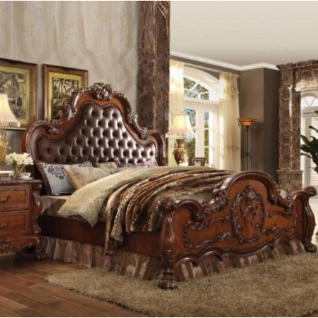 Opulent royal carved bed frame with classic elegance Mulyoharjo Furniture Project Supplier