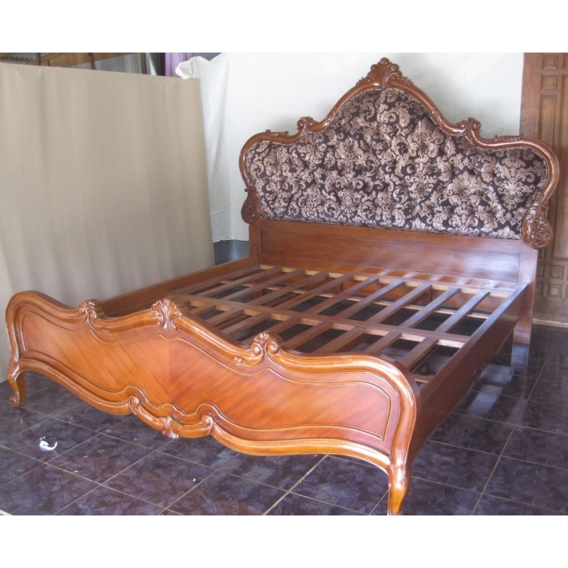Classic carved wooden bed with paint finish Mulyoharjo Furniture Exporter Classic carved wooden bed with paint finish Mulyoharjo Furniture Exporter