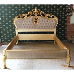 Elegant painted bed with classic carvings Mulyoharjo Furniture Villa