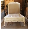 Royal classic painted carved bed Mulyoharjo Furniture White-Labeled