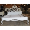 Exclusive luxury carved bed for classic bedrooms Mulyoharjo Furniture Vila