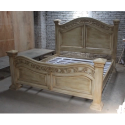 Classic carved bed Mulyoharjo Furniture White-Labeled