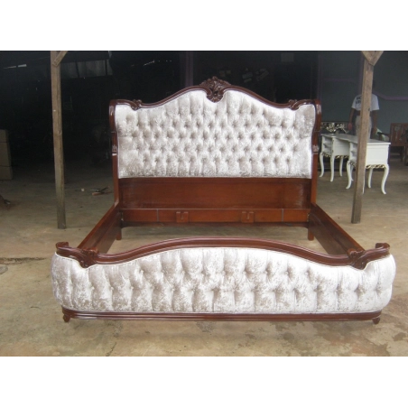 Classic carved bed Mulyoharjo Furniture Project Supplier