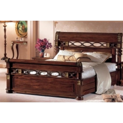 Carved furniture painted bed Mulyoharjo Furniture Wholesaler