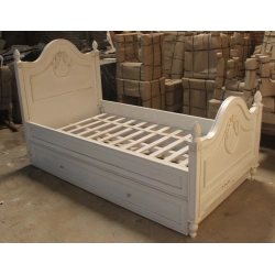 Traditional carved bed with painted finish Mulyoharjo Furniture Wholesaler