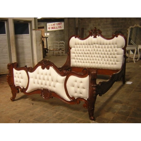 Luxury painted carved bed Mulyoharjo Furniture White-Label