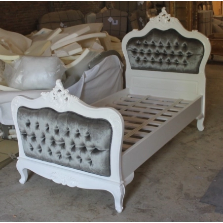 Classic painted bed with intricate carved patterns Mulyoharjo Furniture Wholesaler