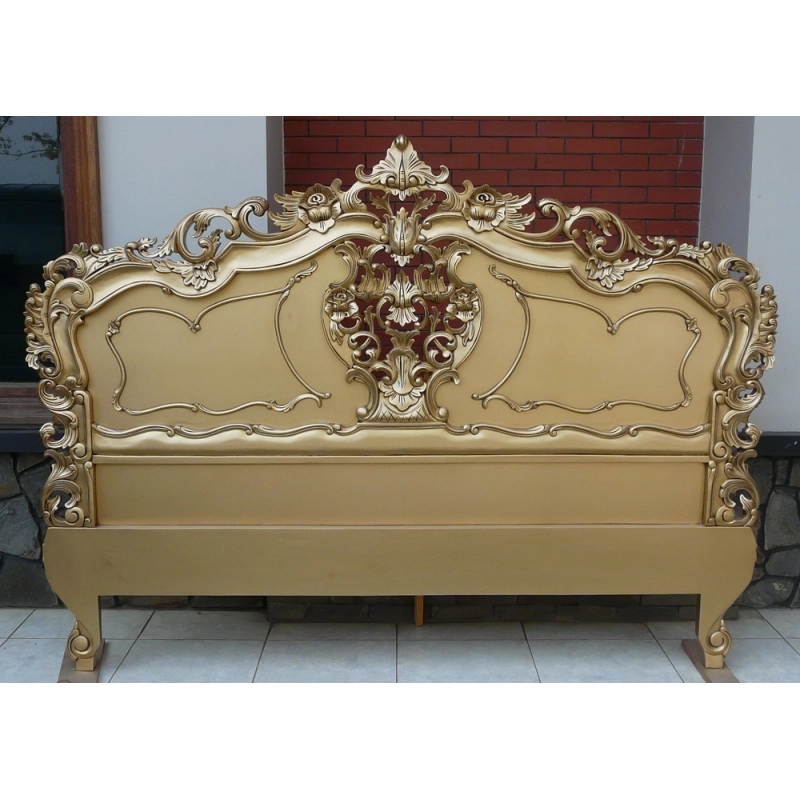 Luxury hand-carved bed with painted finish Mulyoharjo Furniture Hospitality