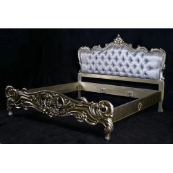 Hand-carved painted bed Mulyoharjo Furniture Wholesale