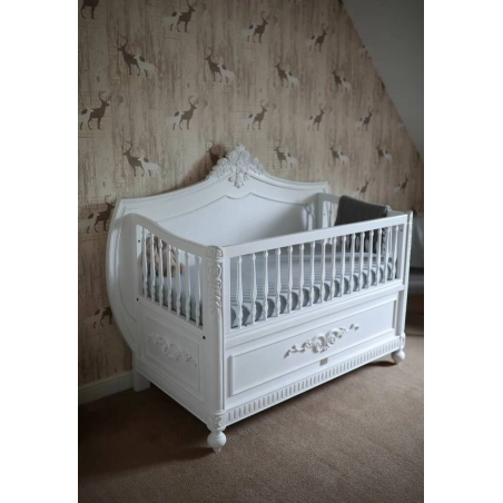 French Classic Luxury Baby Crib Mulyoharjo Furniture Exporter