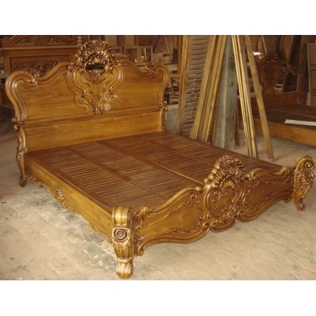 King - French-style classic bed for luxurious interiors Mulyoharjo Furniture Exporter